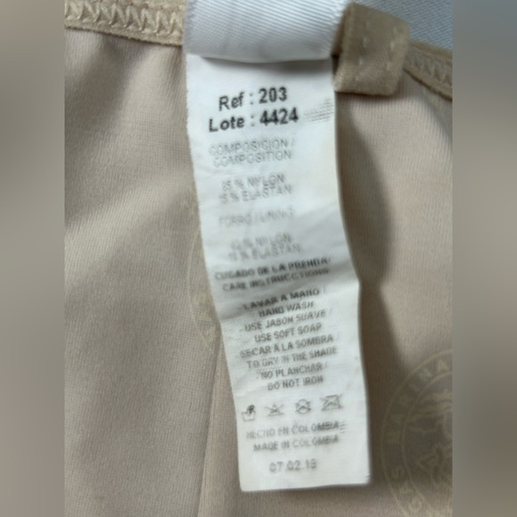 CYSM  SHAPERS Nude Curve-enhancing full body shaper - Style 203 Size Small - Picture 10 of 13